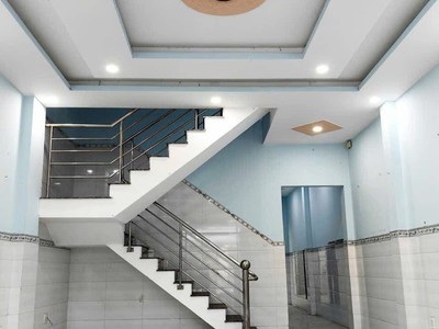 Nhà phố 3 tầng btct   148m   5 30    gần chợ hóc môn. 2