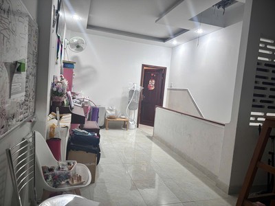 Bán nhà 3 tầng mặt tiền kinh doanh đướng 2/4 vĩnh phước 2