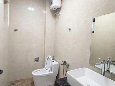 Cho thuê sàn văn phòng tầng 1 85m2 giá 9tr tại KĐT Waterfront 3