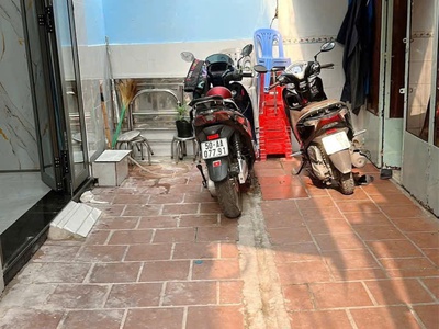 Nhà mới rất đẹp 2 tỷ xíu sổ hồng riêng trung mỹ tây 05  gần tô ký q12 6