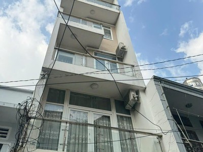 Bán nhà đường trương công định    p14,tân bình  6,5x15m, 86 tr/m2 2