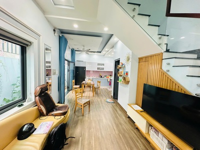 Siêu phẩm linh trung   73m3 nhà 3 tầng hẻm xe hơi thông   chỉ 7.95 tỷ - hiếm có 2