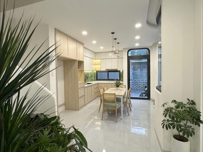 Bán nhà mặt phố tăng nhơn phú a, thủ đức, tp hcm. dt 74m2, 4 tầng, 5 phòng ngủ, sổ hồng, giá 8.4 0