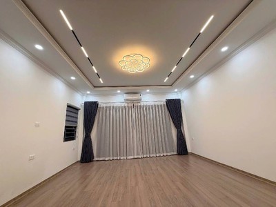 Bán nhà đẹp nguyễn văn cừ- oto- kinh doanh- sát phố- full nội thất-40m 5 tầng - nhỉnh 13 tỷ 0