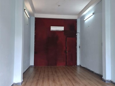 Cho thuê mặt bằng đường nguyễn chí thanh, phường vườn lài  q.10 2