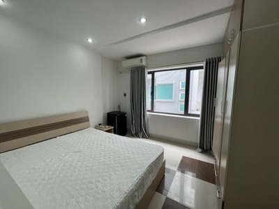 Cho thuê nhà phố Văn Cao  65m2 , 5 p.ngủ khép kín. 2