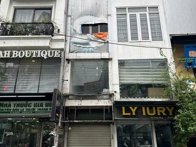 Linhhk cho thuê mặt phố hàng gai 100m  x 3 tầng vị trí vàng phố cổ 0