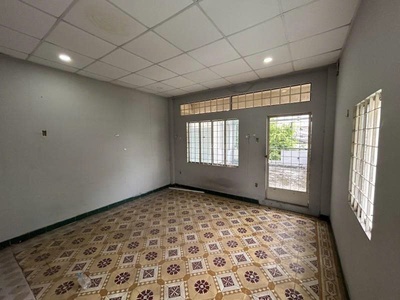 Bán nhà mặt tiền nguyễn khoái - gần bến vân đồn, 4x15m, 4 tầng, 1 đời chủ, hạ còn 15,9 tỷ. 3