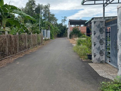 Cách đường đình hầu 50m chỉ 2,2 tỷ  2dv  diện tích : 10 36 100 tc 0