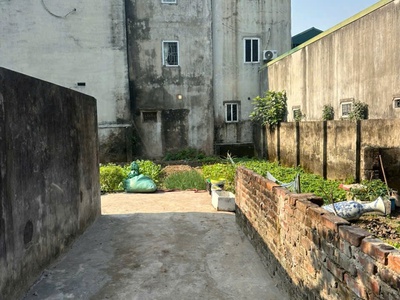 Bán đất phúc lợi chỉ 115tr/m ô tô đỗ gần, 50m hàng hiếm trong khu vực, sổ đẹp vuông vắn 1