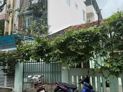 Mua bán nhà  phố ngay trung tâm nha trang 2