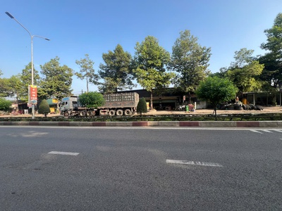 B.án cửa hàng mặt tiền trần hưng đạo- phú mỹ   cổng vòm . 3