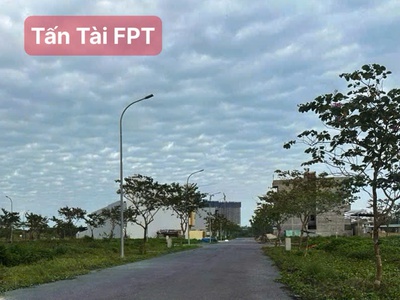 Chủ mới gửi bán  lô v6 đẹp nhất nhì kđt fpt song song nam kỳ khởi nghĩa  giá còn rất tốt 1