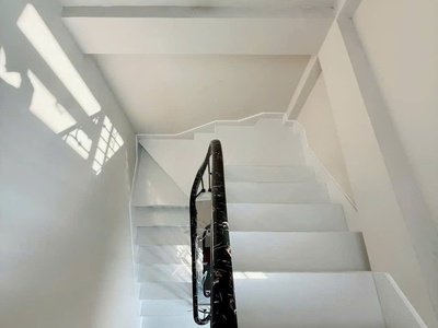 Bán nhà hồng tiến,30m oto tránh,ngõ thông,full nội thất,50m nhỉnh 12 tỷ tl 3