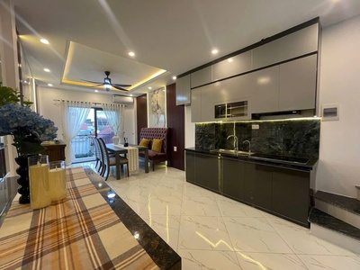 Siêu hiếm phân khúc hơn 8 tỷ có thang máy, oto vào tận nhà  thạch bàn lung linh  full nội thất về ở 1