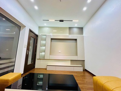 Bán căn nhà 4 tầng ngõ phố Nguyễn Trãi, ph Thành Đông, TP HP, 45m2, mt 4.1m, lô góc, gara 7