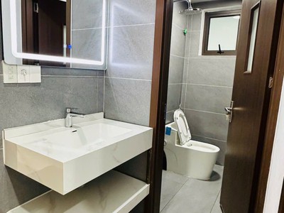 Bán căn nhà 4 tầng ngõ phố Nguyễn Trãi, ph Thành Đông, TP HP, 45m2, mt 4.1m, lô góc, gara 9