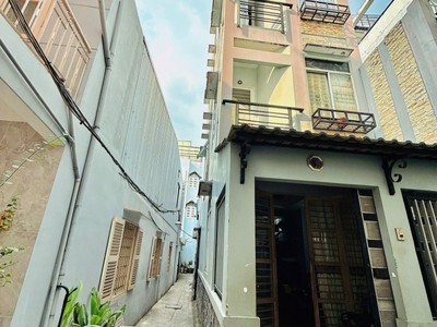 Chính chủ bán nhà lê hồng phong q5 - 3,4m x 12m - 4 tầng - 5 phòng ngủ 3