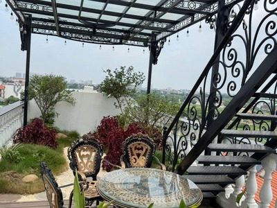 Cần bán 65m2 nhà 8 tầng, thang máy, mặt phố Tân Thụy, Việt Hưng. Thông sàn, gara 2 ô tô 8