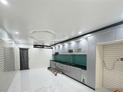 Bán nhà 04 tầng mặt đường Bến Láng, lô 17 Lê Hồng Phong 1