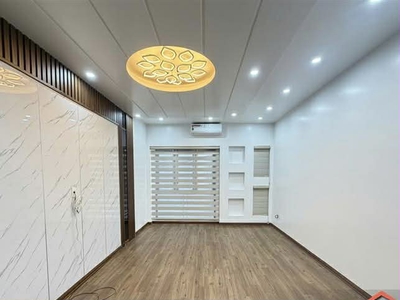 Bán nhà 04 tầng mặt đường Bến Láng, lô 17 Lê Hồng Phong 2