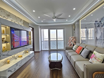 Tôi là chủ nhà Bán căn hộ Trung Yên 1, phố Vũ Phạm Hàm  4PN  3WC, nhà đẹp 3