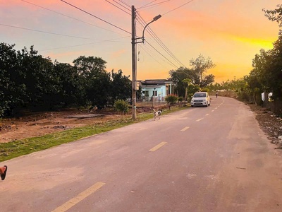 Bán đất thổ cư Trừ Văn Thố   Bàu Bàng, 250m , sổ riêng, giá dưới 1 tỷ 2