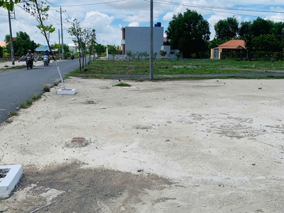 Tiền mặt là vua   Nhưng đất mặt tiền chợ mới là Hoàng Hậu 2