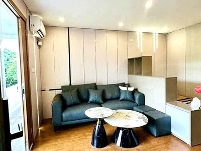 Bán căn hộ tập thể quỳnh mai 70m    3 phòng ngủ   giá 3.85 tỷ   gần đại học bách khoa, kinh tế, xây 1