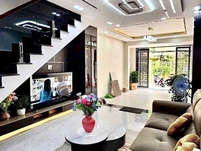  cần bán nhà ăn tết - chính chủ bán nhà mặt tiền hẻm xe hơi nguyễn thị thập   quận 7  1