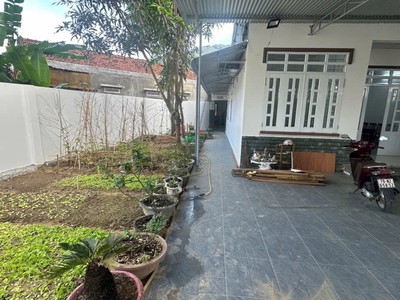 Bán căn nhà cấp 4 sân vườn mặt tiền đường sông cầu-diên an 4