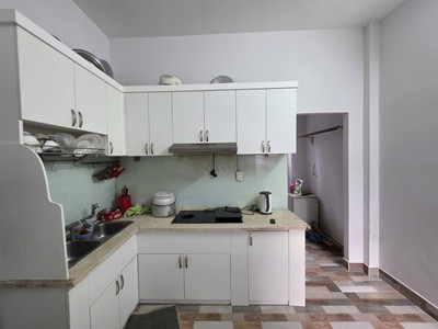 Bán nhà đường 297, phước long b, quận thủ đức, tp hcm. dt 100m2, một trệt,  giá 6,5 tỷ, sổ hồng. 2