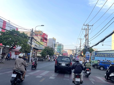 Nhà 3 tầng hẻm nhựa 5m linh tây cách phạm văn đồng 300m 50m giá 5.5 tỷ 4