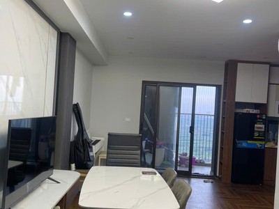 Cho thuê căn hộ tòa intracom t32 diện tích: 70m, lô góc thoáng sáng căn hộ đẹp tiện nghi 0