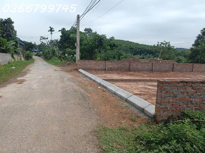 Bán lô đất ở đô thị full thổ cư có diện tích 134m2, mặt tiền 6m, giá chỉ 6xx triệu 3