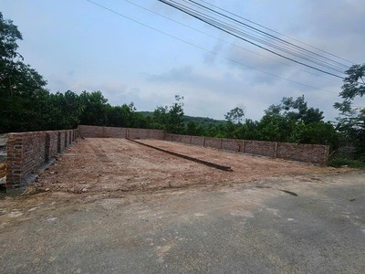 Bán lô đất ở đô thị full thổ cư có diện tích 134m2, mặt tiền 6m, giá chỉ 6xx triệu 4