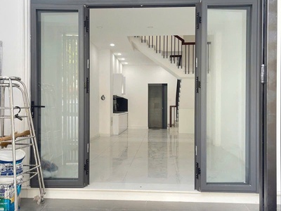 Bán nhà giá rẻ q2-mặt tiền kinh doanh tốt-64m2-3pn-2 tầng-gần chợ-6,8 tỷ thương lượng 0