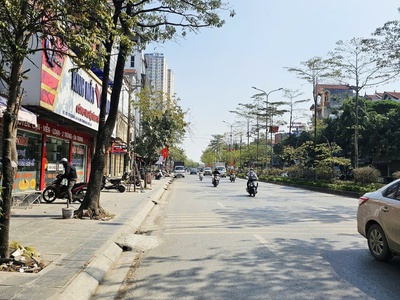 Cần bán nhà 3 tầng tự xây tại lai xá 70m - oto vào nhà - chỉ 9.35 tỷ. 0