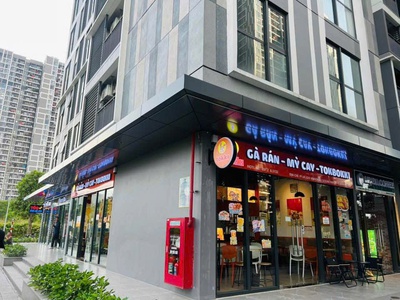 Chuẩn bị chuyển vào tp. hồ chí minh sinh sống, nên tôi cần sang nhượng lại cửa hàng tâm huyết đã 0