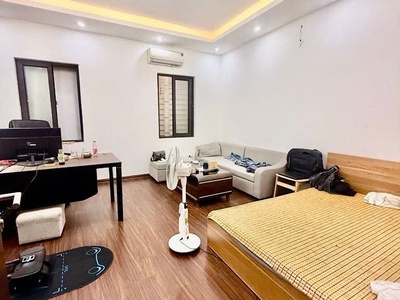 Bán nhà nguyễn sơn long biên,oto đỗ cửa,50 ra mặt phố lô góc,48m nhỉnh 12 tỷ tl 3