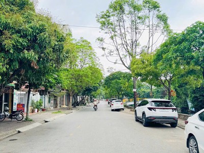 Bán lô đất mặt phố Nguyễn Thiện Thuật, phường Trần Hưng Đạo, TP HD, 141.5m2, mt 6.6m 0