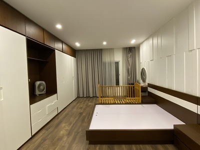 C C Cần bán nhà riêng phố Ngọc Khánh,Giảng Võ,Ba Đình 40 m2 x 5 t đẹp ra phố 15 m giá 11 tỷ hơn 1