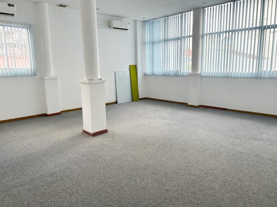 Chủ sở hữu cho thuê văn phòng 77-79-81 Đào Duy Từ, Quận 10 3