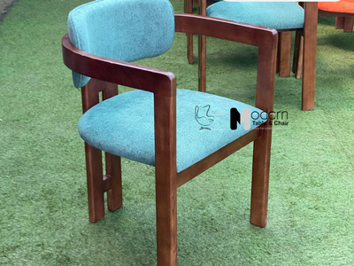 Ghế ăn nhà hàng nệm dày có tay vịn PALO 12-F tại HCM 1