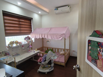 Chính Chủ Bán Gấp Căn Hộ 70m , 2pn, Ban Công Đông Nam View Hồ Thanh Hà 2