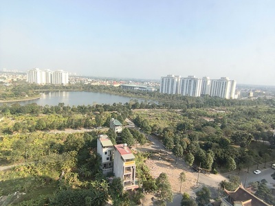 Chính Chủ Bán Gấp Căn Hộ 70m , 2pn, Ban Công Đông Nam View Hồ Thanh Hà 3