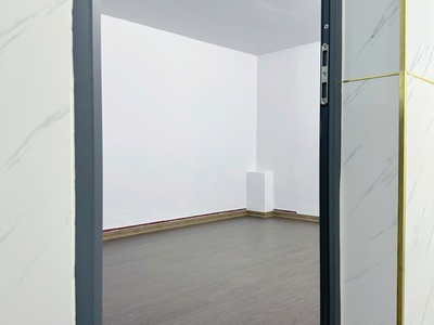 Chính chủ cho thuê mặt bằng tầng 2, 80m2, 4 phòng, Đê La Thành Nhỏ, quận Đống Đa, HN 1