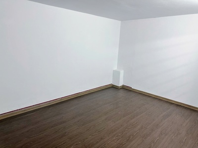 Chính chủ cho thuê mặt bằng tầng 2, 80m2, 4 phòng, Đê La Thành Nhỏ, quận Đống Đa, HN 7