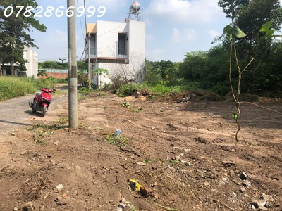Đất tại đường 1/đt 769, sát bên sân bay long thành. 2,2 tỷ hạ giá còn 2 tỷ , diện tích 123m2 2