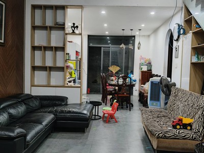 Bán nhà 3 tầng đường hòa phú 10 - view công viên 0